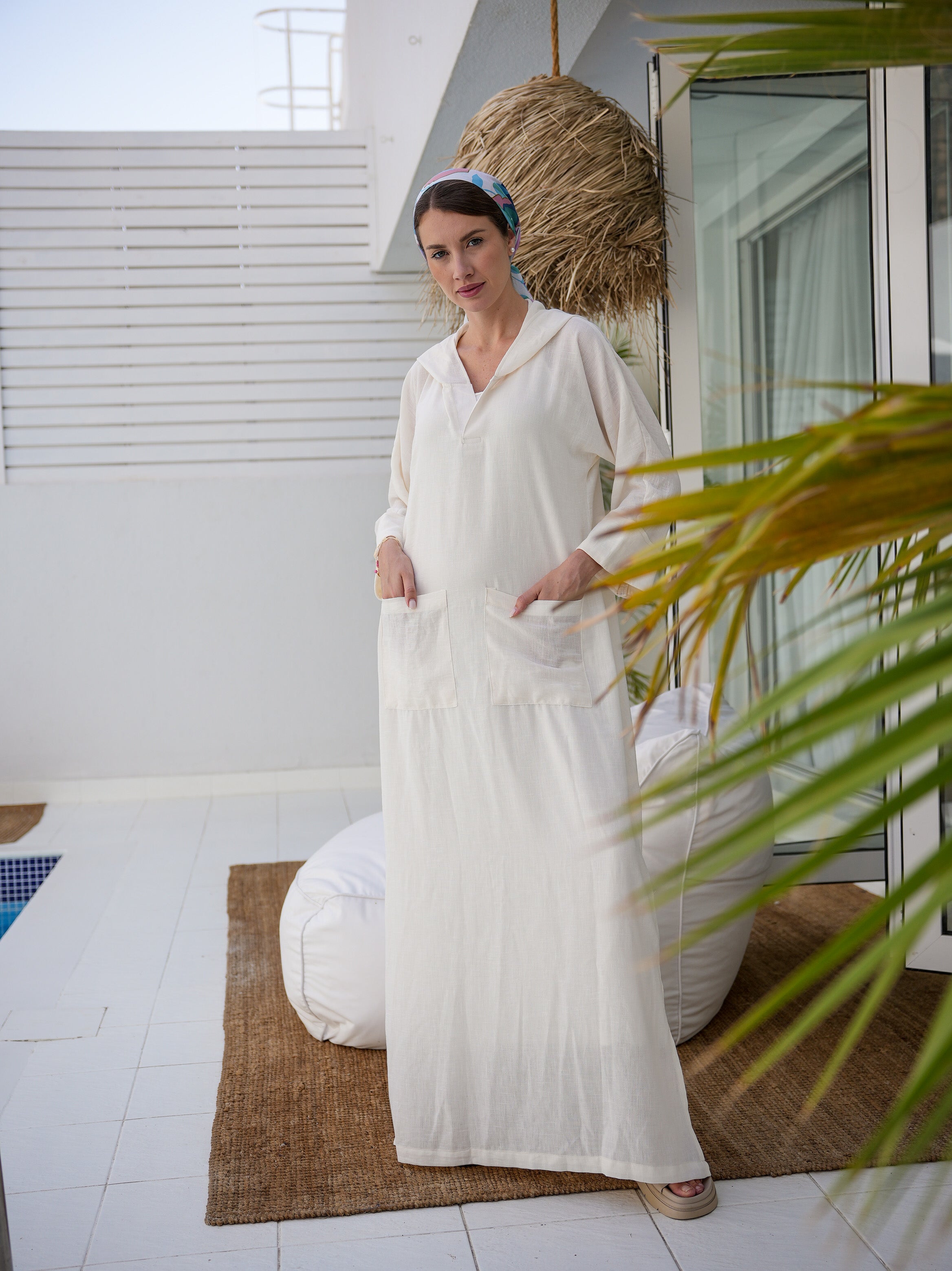 LARA KAFTAN