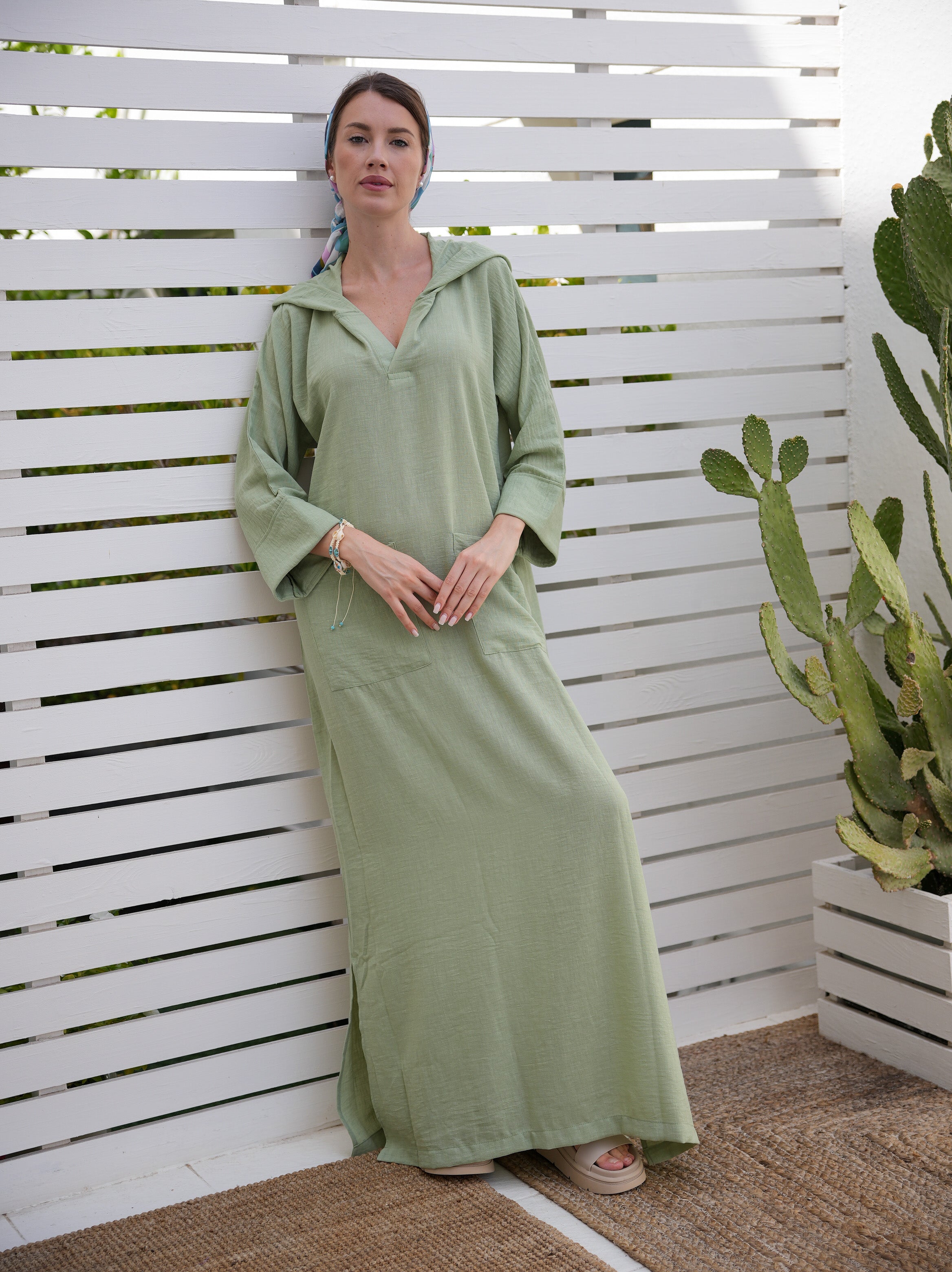 LARA KAFTAN