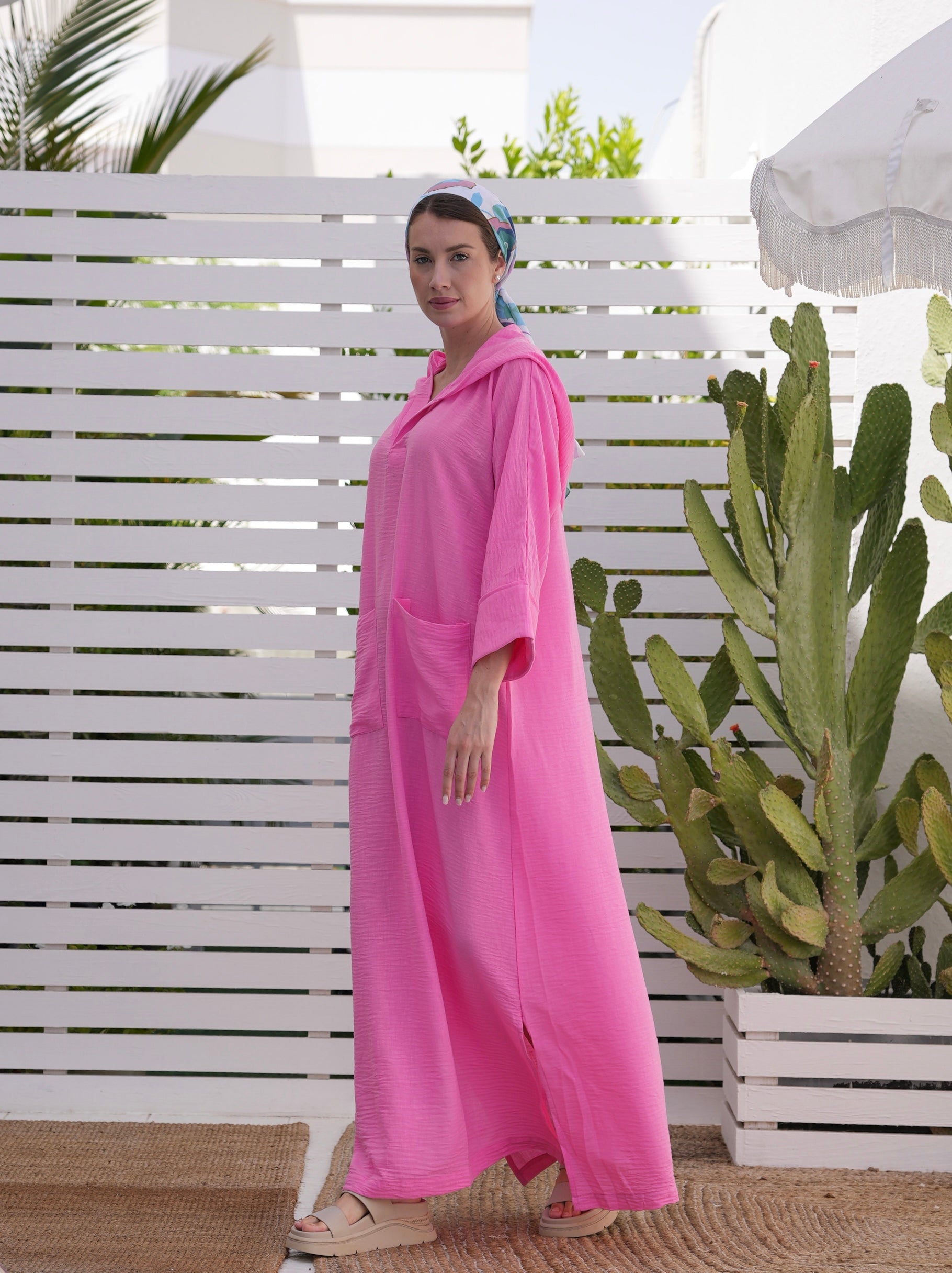 LARA KAFTAN