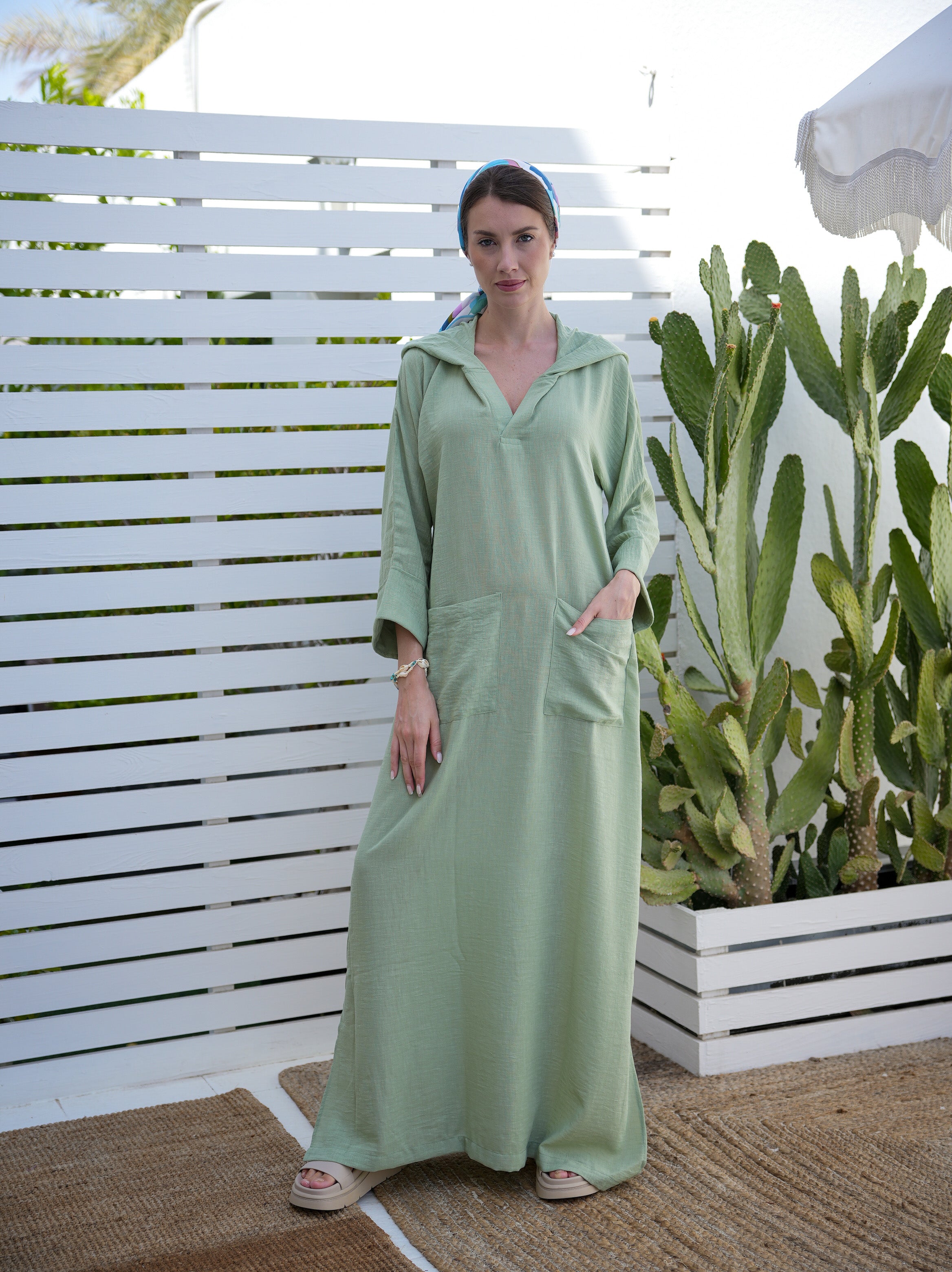 LARA KAFTAN