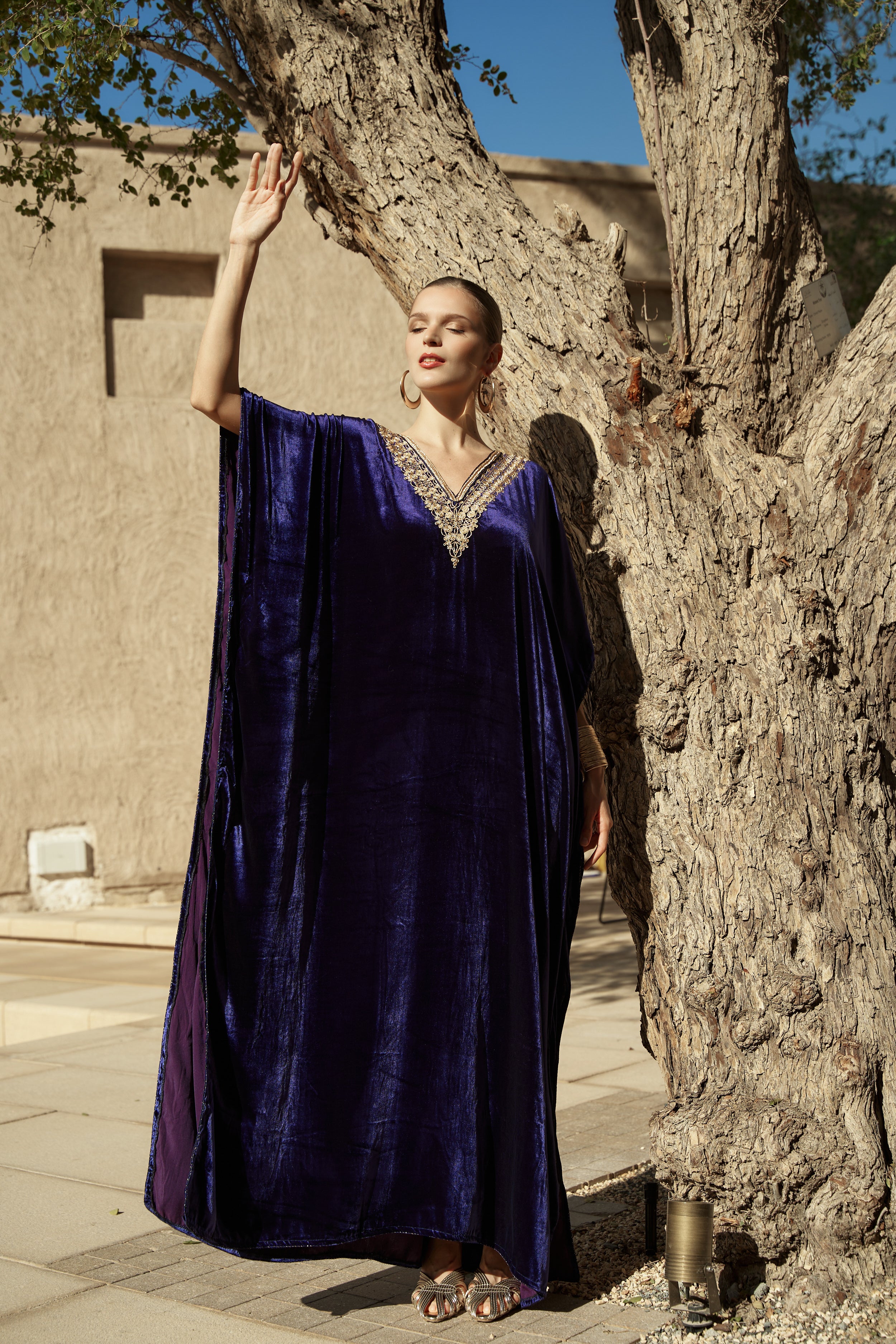ANISA KAFTAN